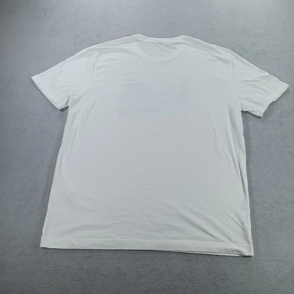 Banana Republic Mens Graphic Tee White Medium Car Print Premium Wash